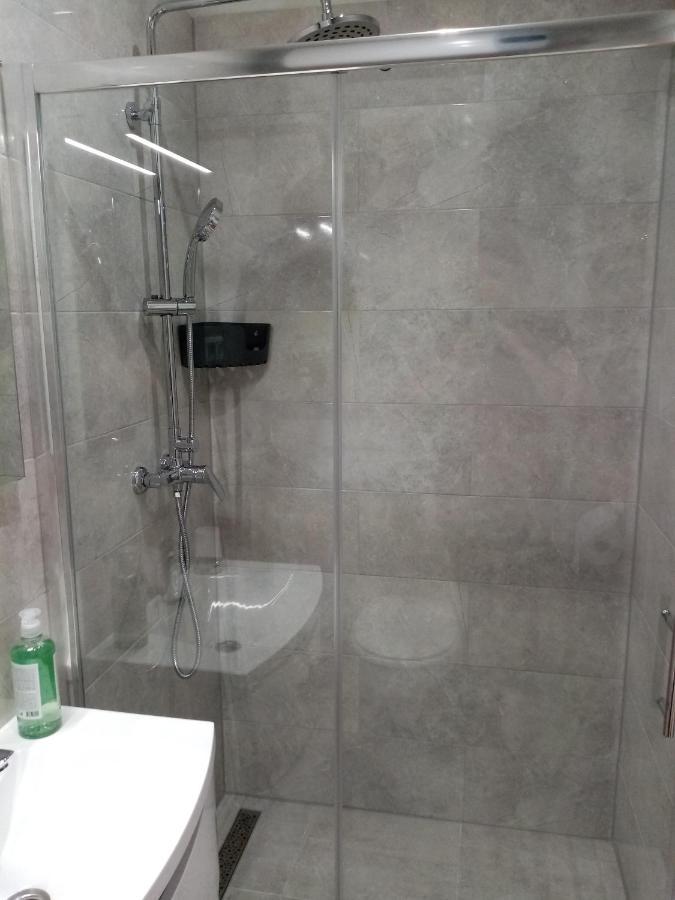 Apartments Anita Hure Хвар Екстериор снимка